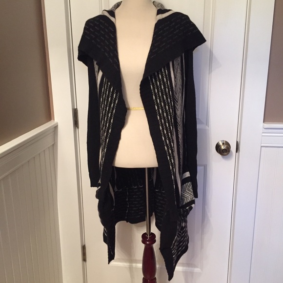 Theory Sweaters - THEORY SWEATER CARDIGAN BLACK WHITE SOFT PRINT S